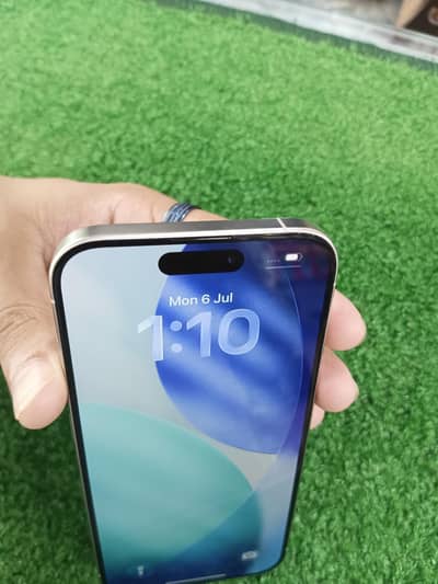 Apple iPhone 15 Pro