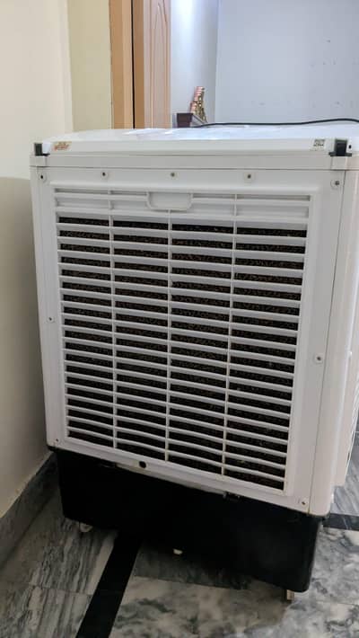 Air Cooler for sale in reasonable price just 1 month used