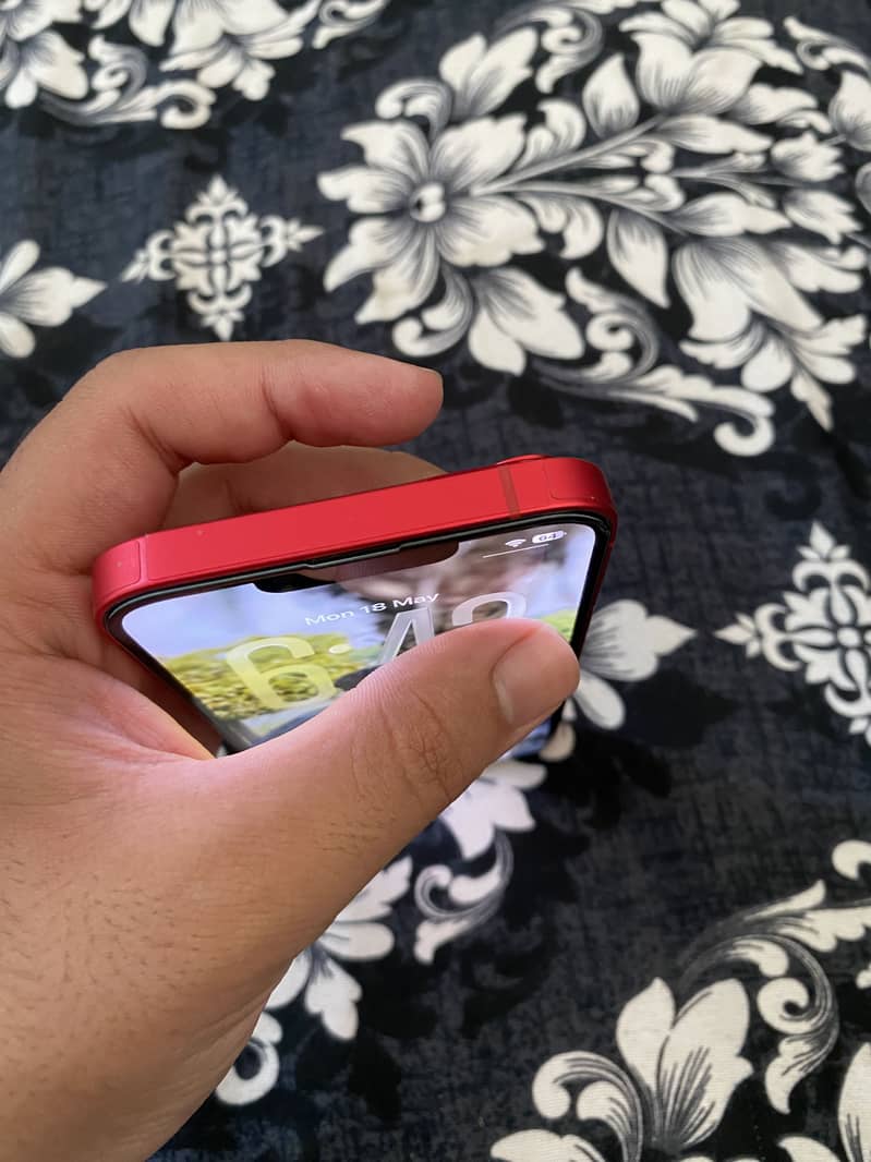 iPhone 14 5