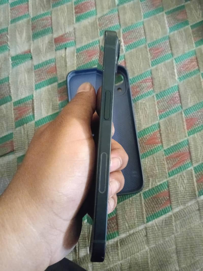 Apple iPhone 14 2