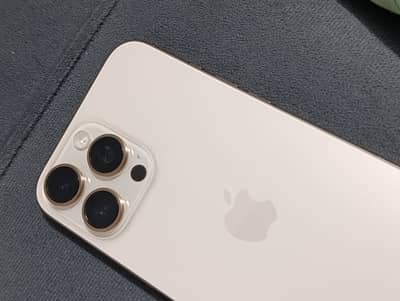 Apple iPhone 16 Pro Max jv 256 gb  price negotiable
