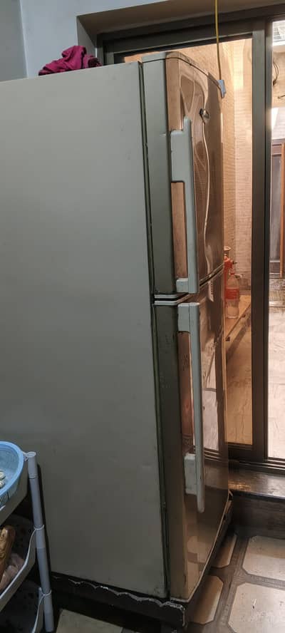 jumbo size non inverter fridge