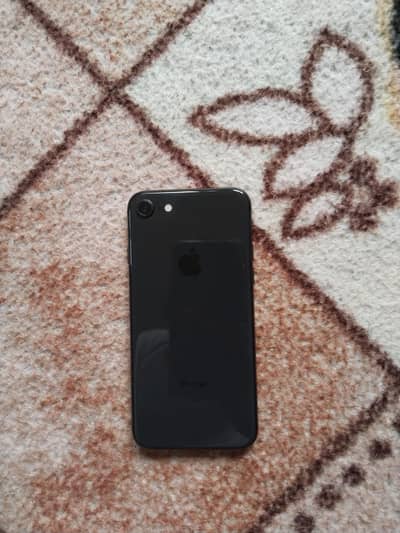 Apple iPhone 8