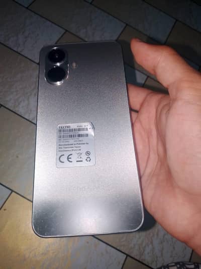 TECNO Spark Go 2 (4+4GB/64GB) iPhone-style design