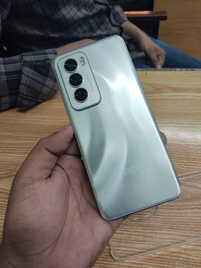 OPPO Reno12 5G