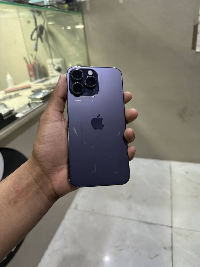 Iphone 14pro max 0