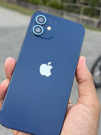 Apple iPhone 12