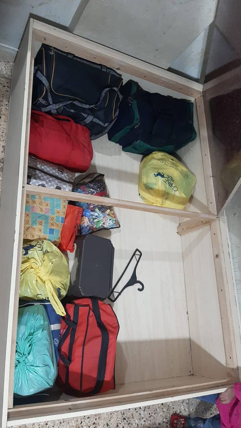 storage bed 8