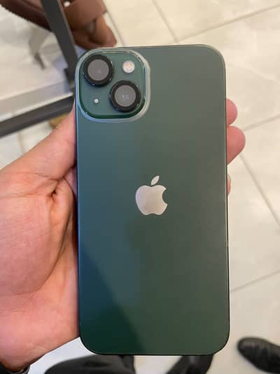 Apple iPhone 13