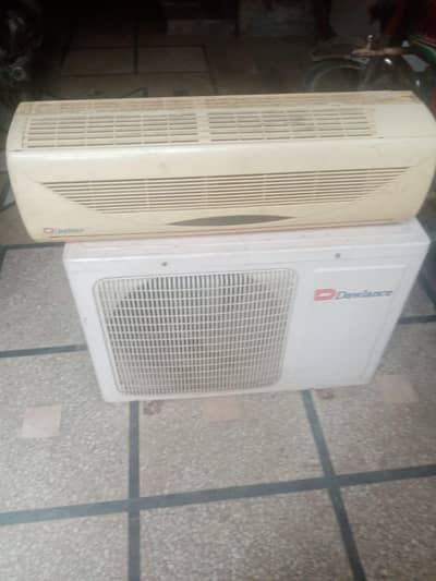 Dawlance 1 ton A. c