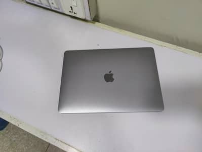 Apple MacBook Air M1 2020 (8GB RAM / 256GB SSD) Silver