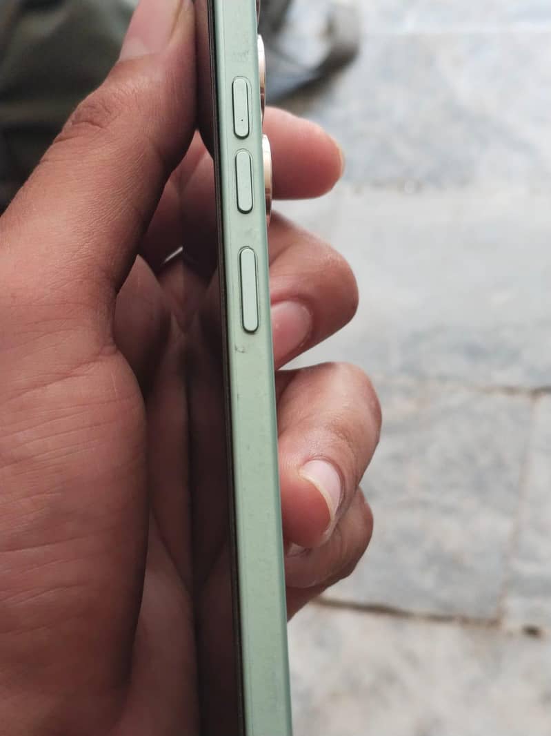 Tecno CAMON 40 Pro 4