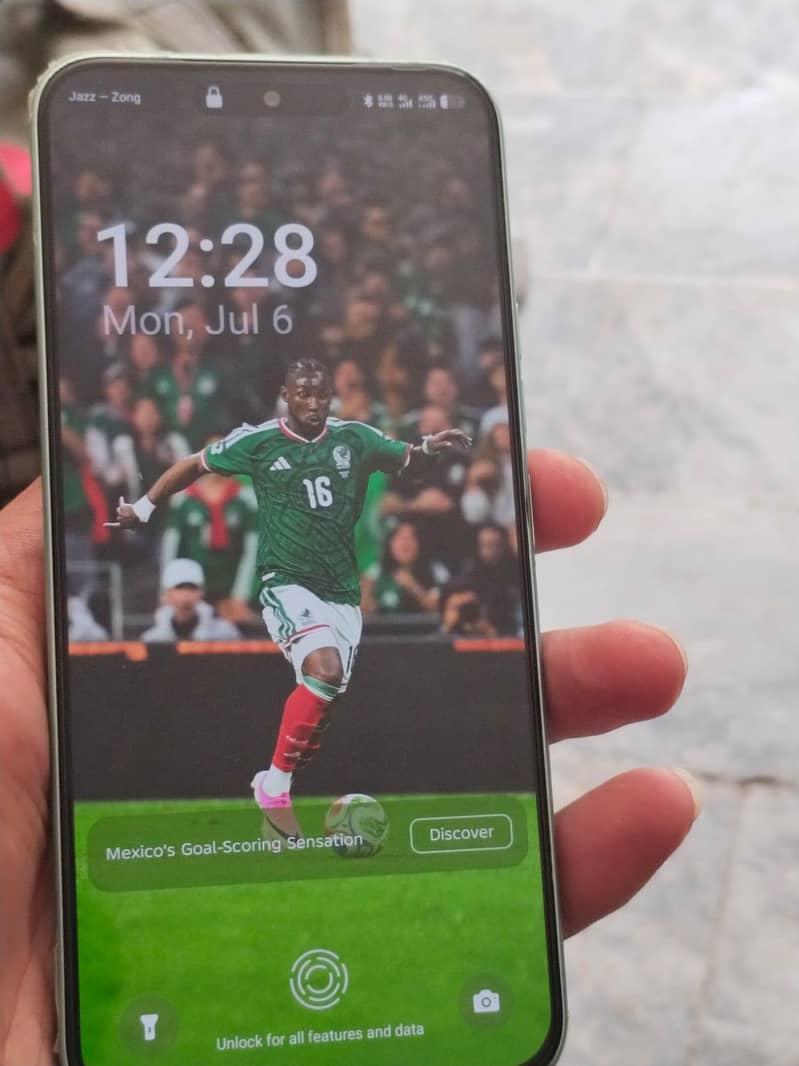 Tecno CAMON 40 Pro 6