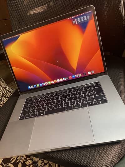 Macbook Pro Core i7 ToucBar Fingerprint 2017 Model 15.4 inches