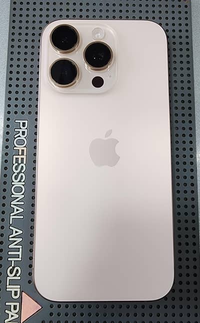 Apple iPhone 16 Pro