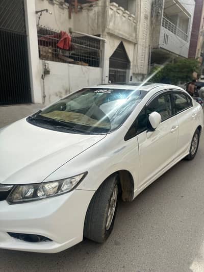 Honda Civic ug full option 2015
