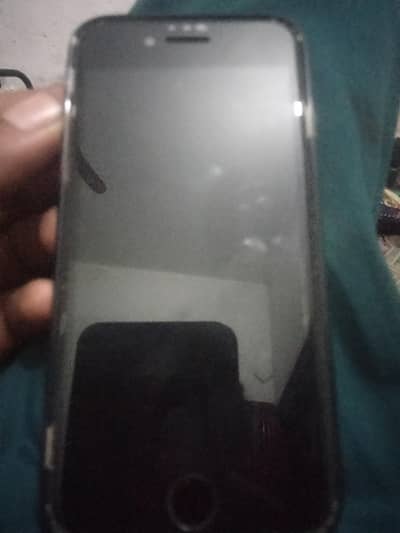 Apple iPhone se condition is good