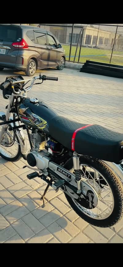 125 new design fuel tank