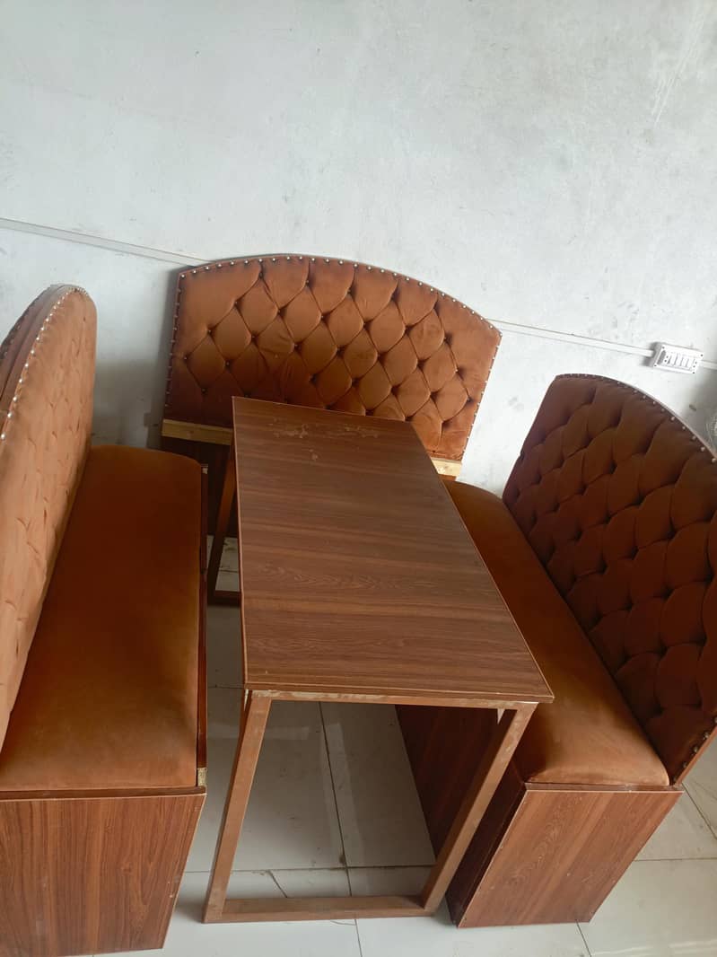 restaurant sofa 1