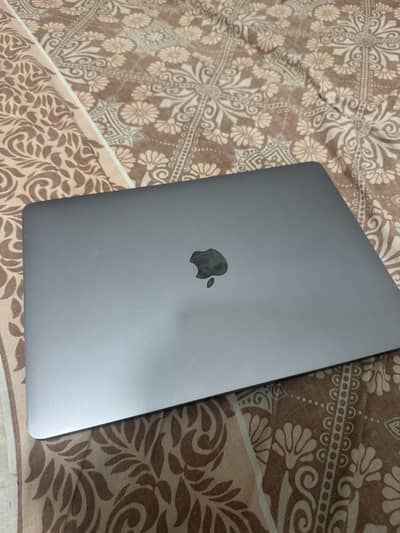 Apple MacBook Pro M1