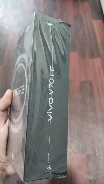 Vivo V70 FE 5G