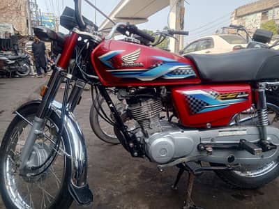 Honda 125 for sale totel original condition 03014428782