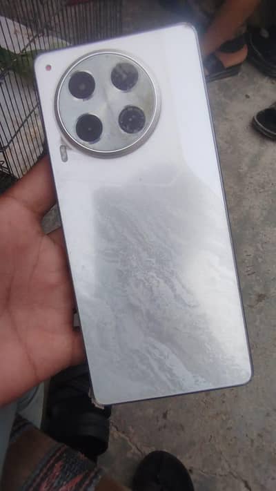 Tecno CAMON 30