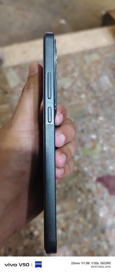 OPPO Reno 11f 10/10 Condition Back par b full covered protecter laga h