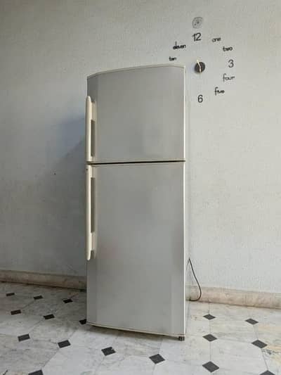Haier refrigerator model HRF-380