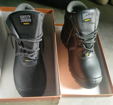 Safety shoes