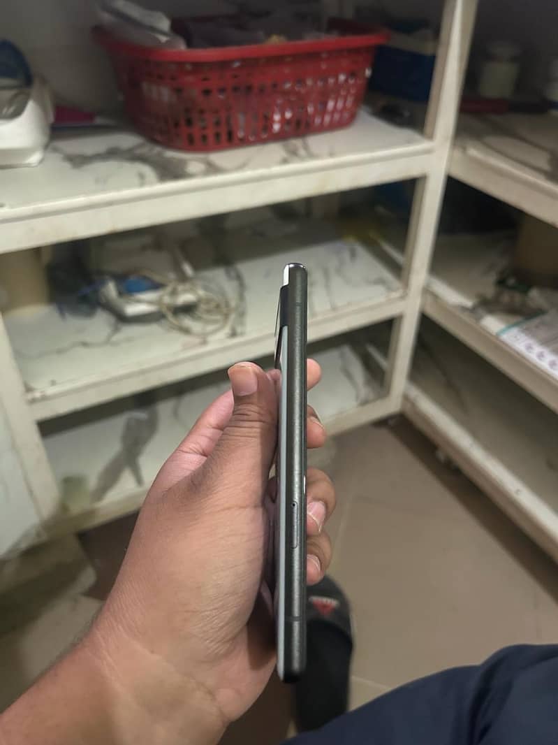 Google Pixel 6a 5