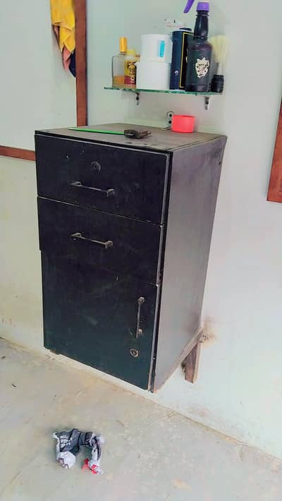 wooden box for sale in new condition