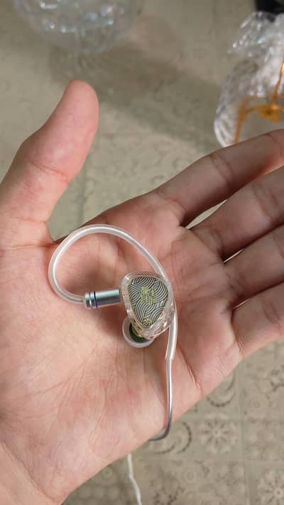 Tangzu Waner 2 IEM 3.5mm with Mic, 4 Days used with Box & Accessories