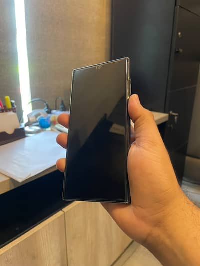 Samsung Mobile S22 Ultra (sim is Working)