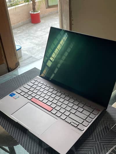 Asus Zenbook OLED i7 11th Gen 2.8K | 1165G7 | 16/512