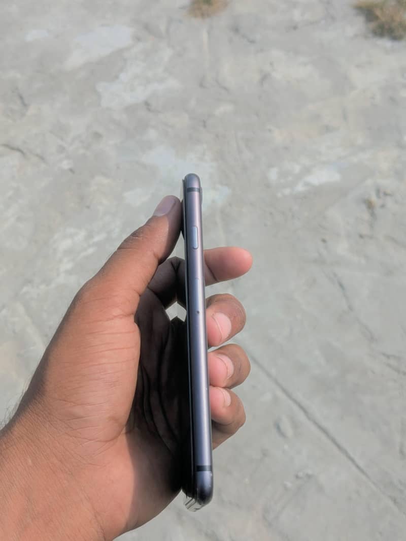 iPhone 8 5