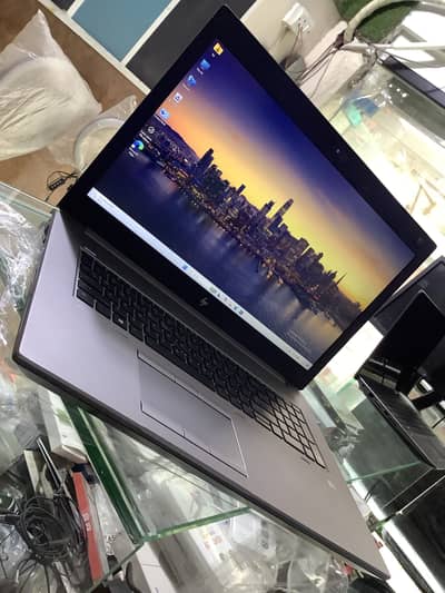 HP ZBOOK 17 G5 WORK STATION