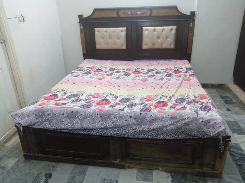 Double Bed 0