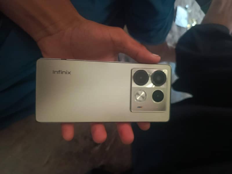 Infinix Note 40 1