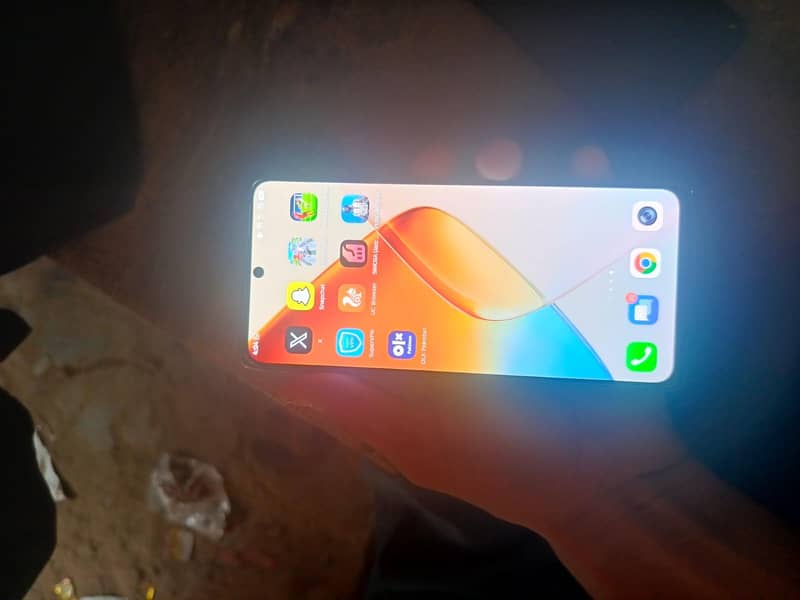 Infinix Note 40 4