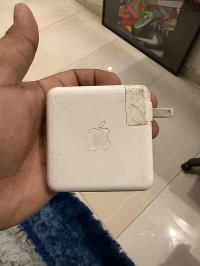 APPLE MACBOOK GENUINE 60 wats charger for sale