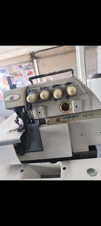 Juki 4 thread industrial overlock machine good condition