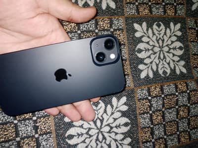 Apple iPhone 13 jv 128gb with apple warranty 100℅ battery health