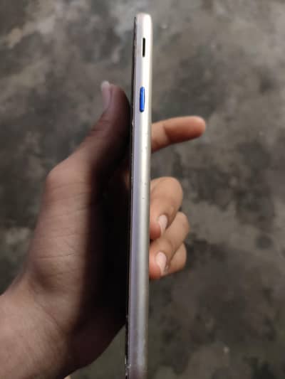 Samsung Mobile J7 Pro