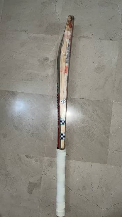 Cricket bat