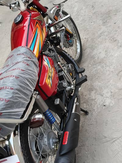 Honda 125 25/26