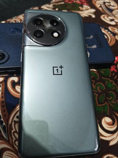 One Plus 11 5g