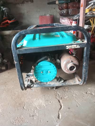 generator for sale used ha all okay dubai se Aya huwa ha jis ko chahiy