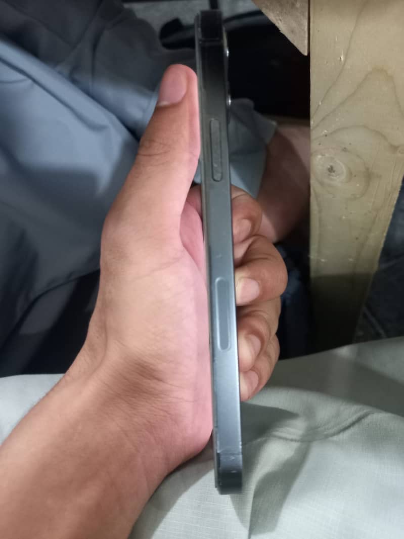 Apple iPhone 12 Pro 2