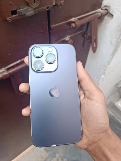 Apple iPhone 14 Pro factory